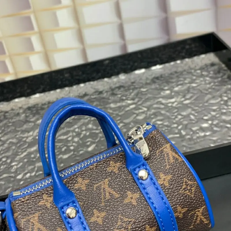 louis vuitton lv boucle de sac s_1253b404